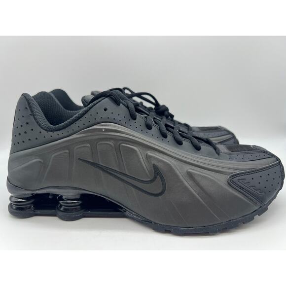 Nike Shox R4 Men\'s Size 11 Black Bright Crimson HQ1988-001 New main image 6